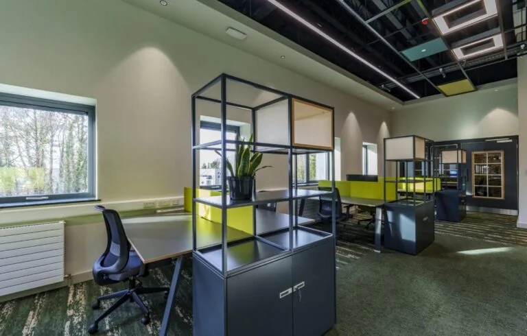 bia-hot-desk-suite